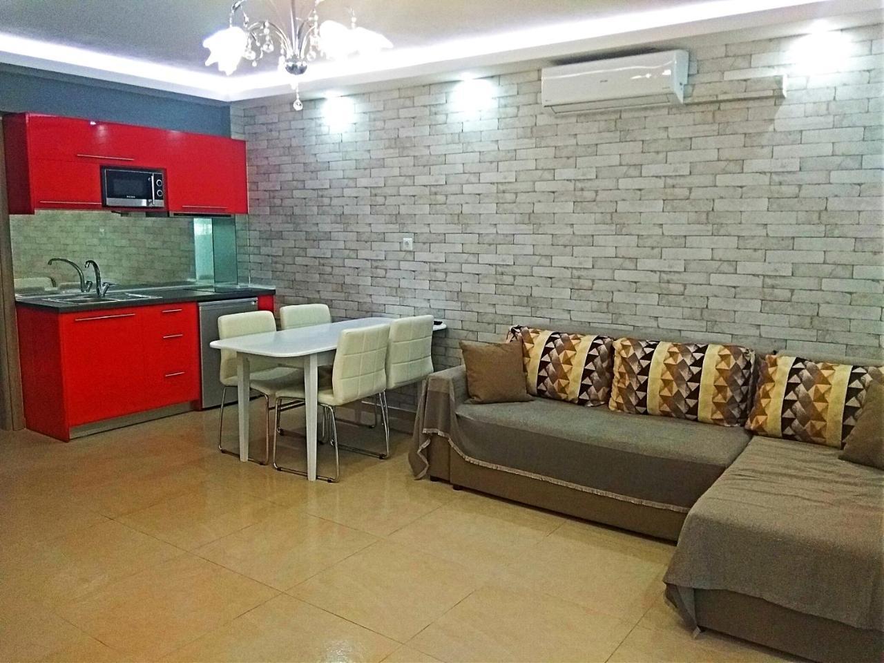 Iros Apartment Néa Péramos Exterior foto